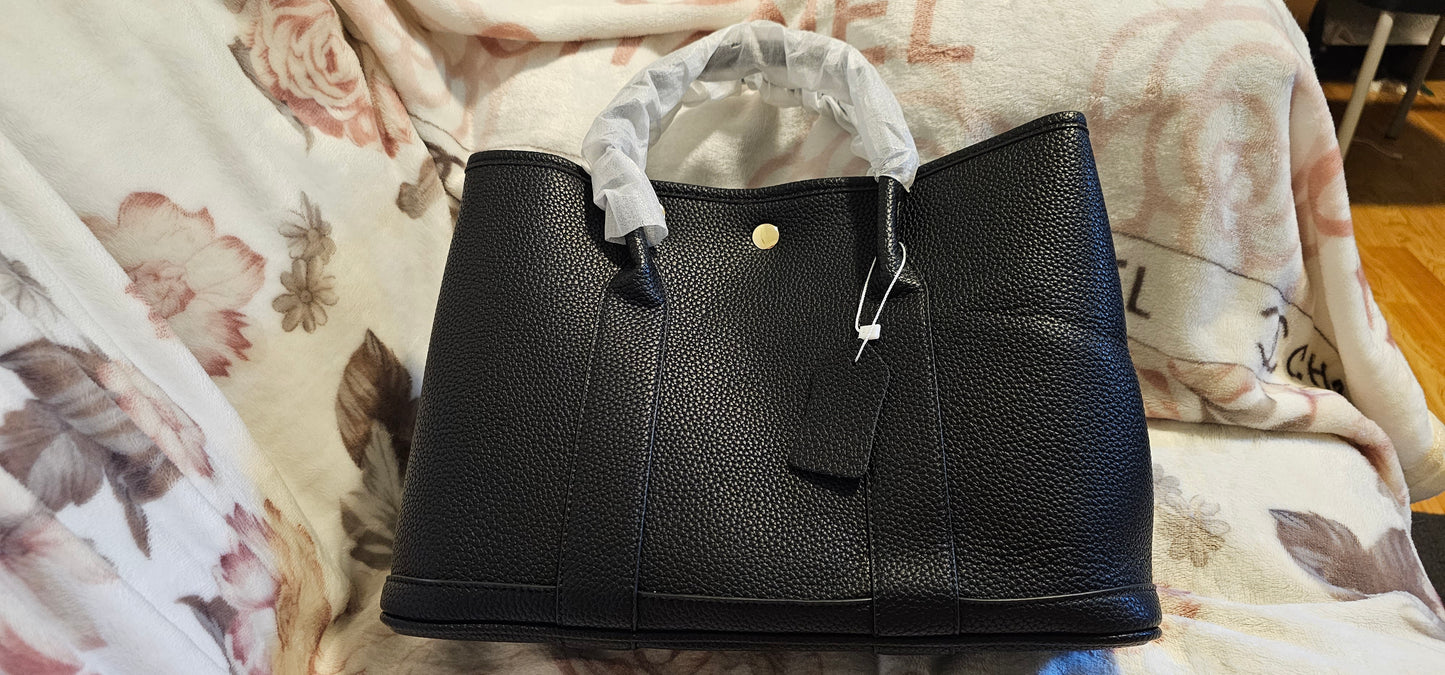 #A79 Large GP in black