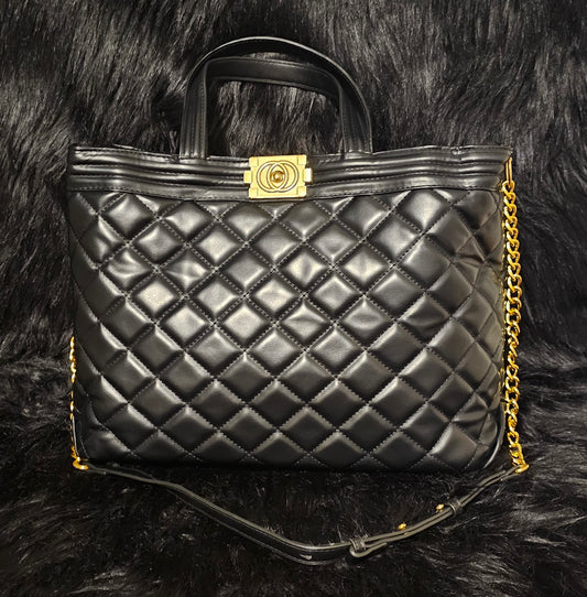 #A30 Argyle tote in black